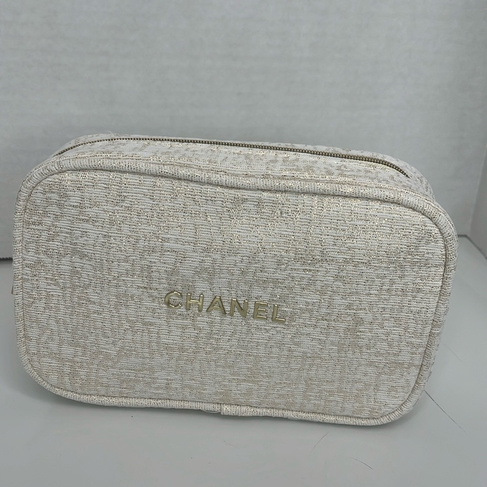 CHANEL Cream and Gold Textured Bag